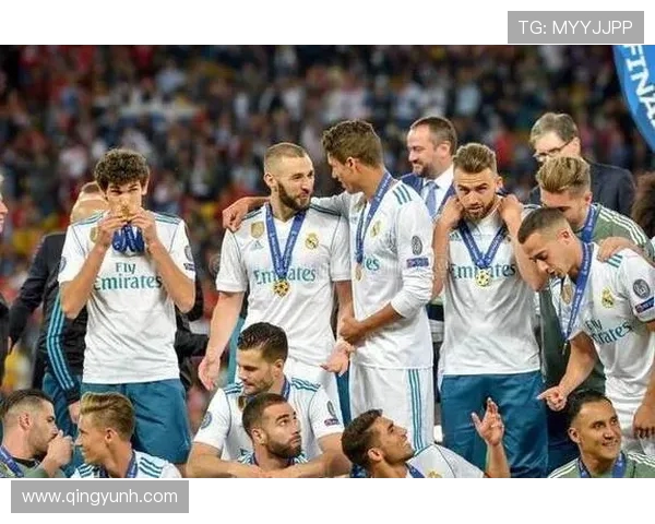 皇马主场迎战瓦伦西亚争夺三分 双方目标各异气氛紧张激烈 皇马主场迎战瓦伦西亚争夺三分 双方目标各异气氛紧张激烈