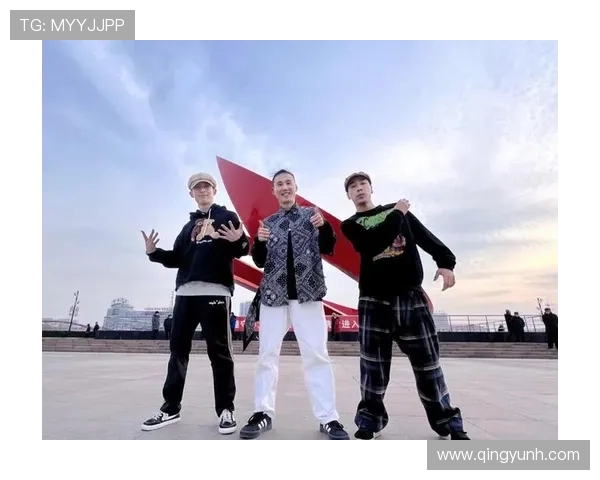 重庆街舞队荣登全国街舞意识排行榜第六名展现实力与魅力 重庆街舞队荣登全国街舞意识排行榜第六名展现实力与魅力